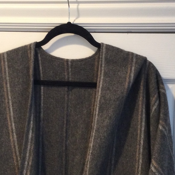 Gray striped open front poncho with tassels - Picture 3 of 6